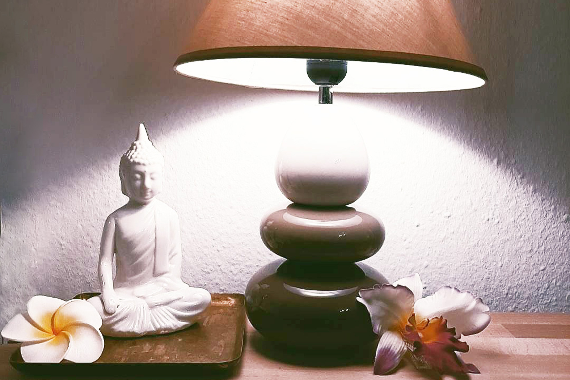 korawan-thaimassage-konstanz-impressionen-lampe